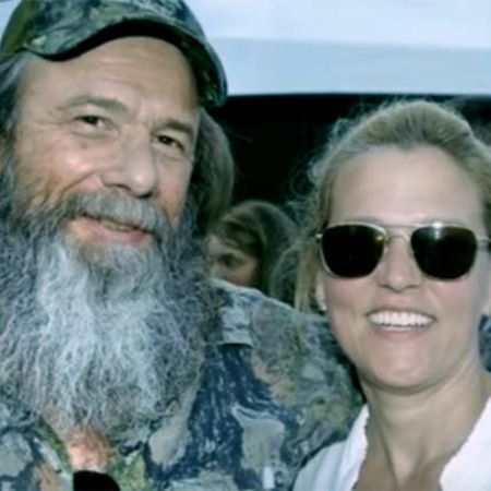 Preston Roberts with his wife, Kathleen DuPont McGuire became parents of three successful children, Travis Lee Roberts, Joseph James Roberts, and James Preston. When the couple met first and got married?